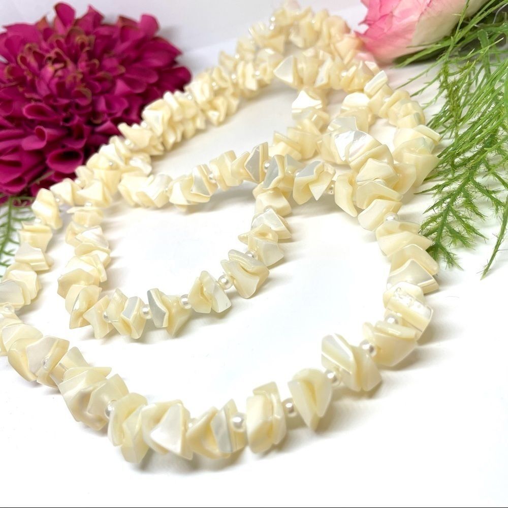VINTAGE⚜️MOTHER OF PEARL Beaded Long Strand Necklace - Picture 4 of 11